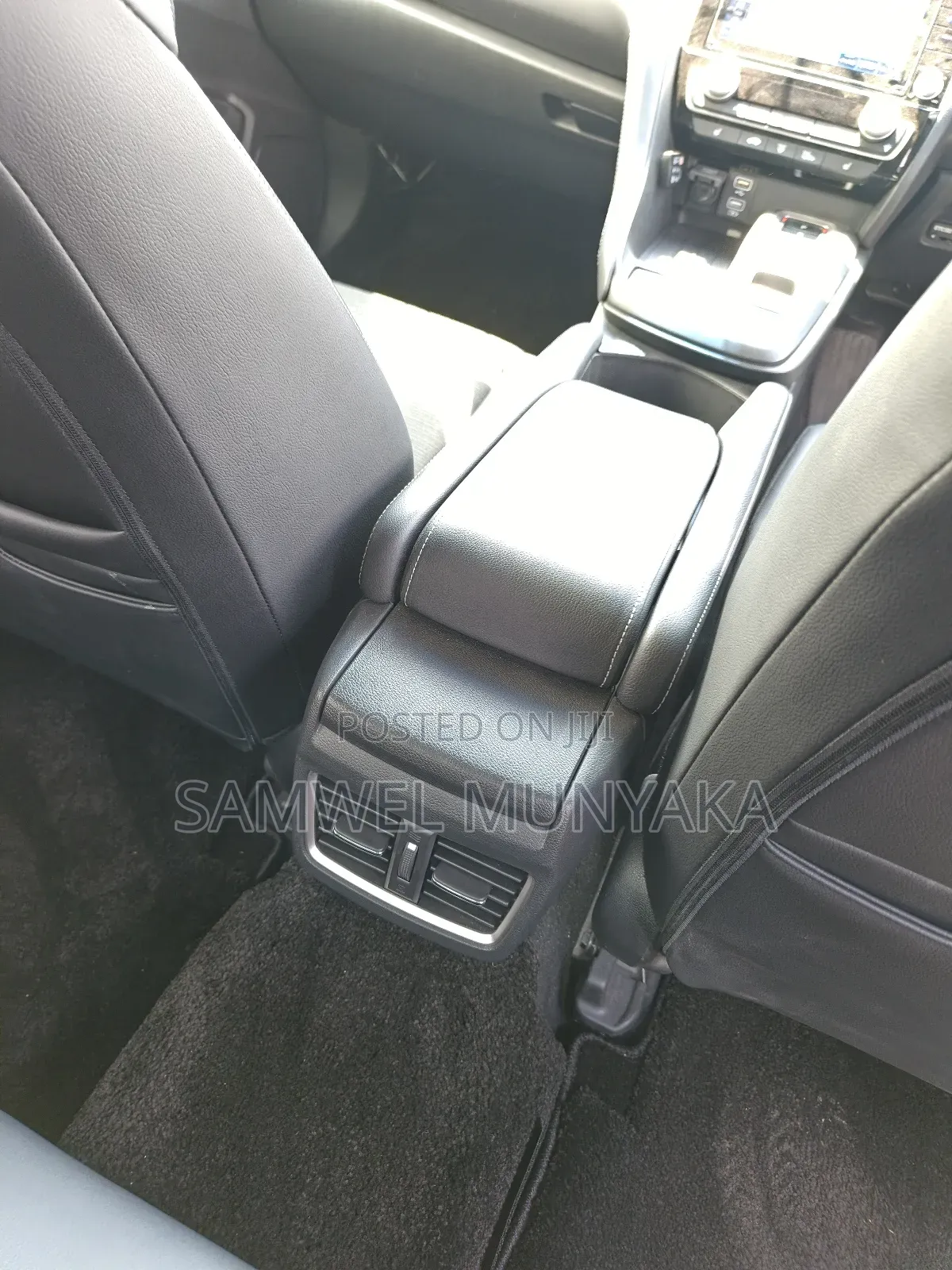 Honda Insight Touring 2020 Silver