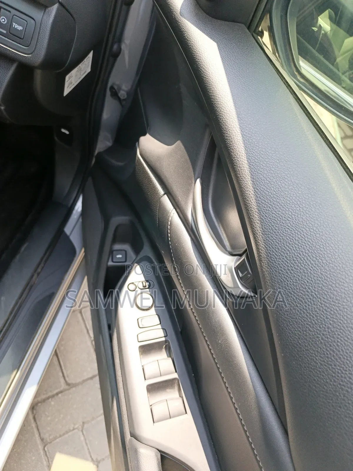 Honda Insight Touring 2020 Silver