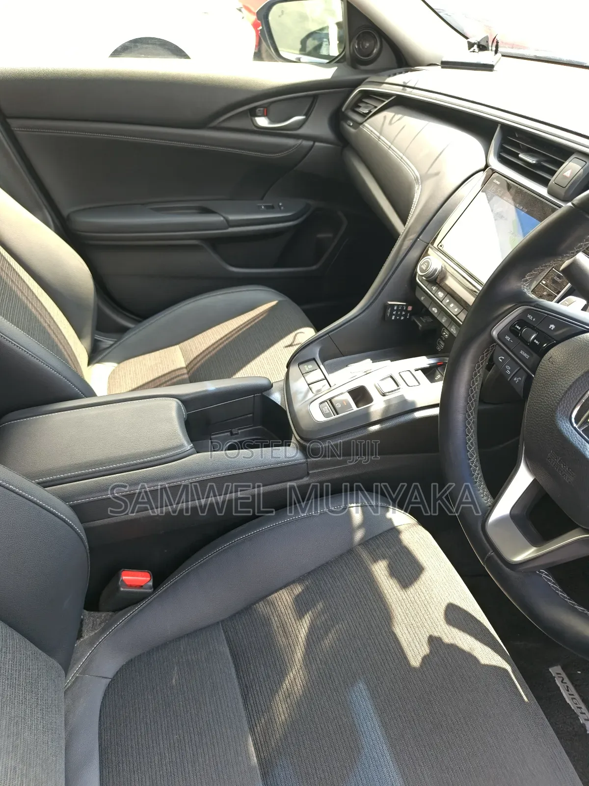 Honda Insight Touring 2020 Silver