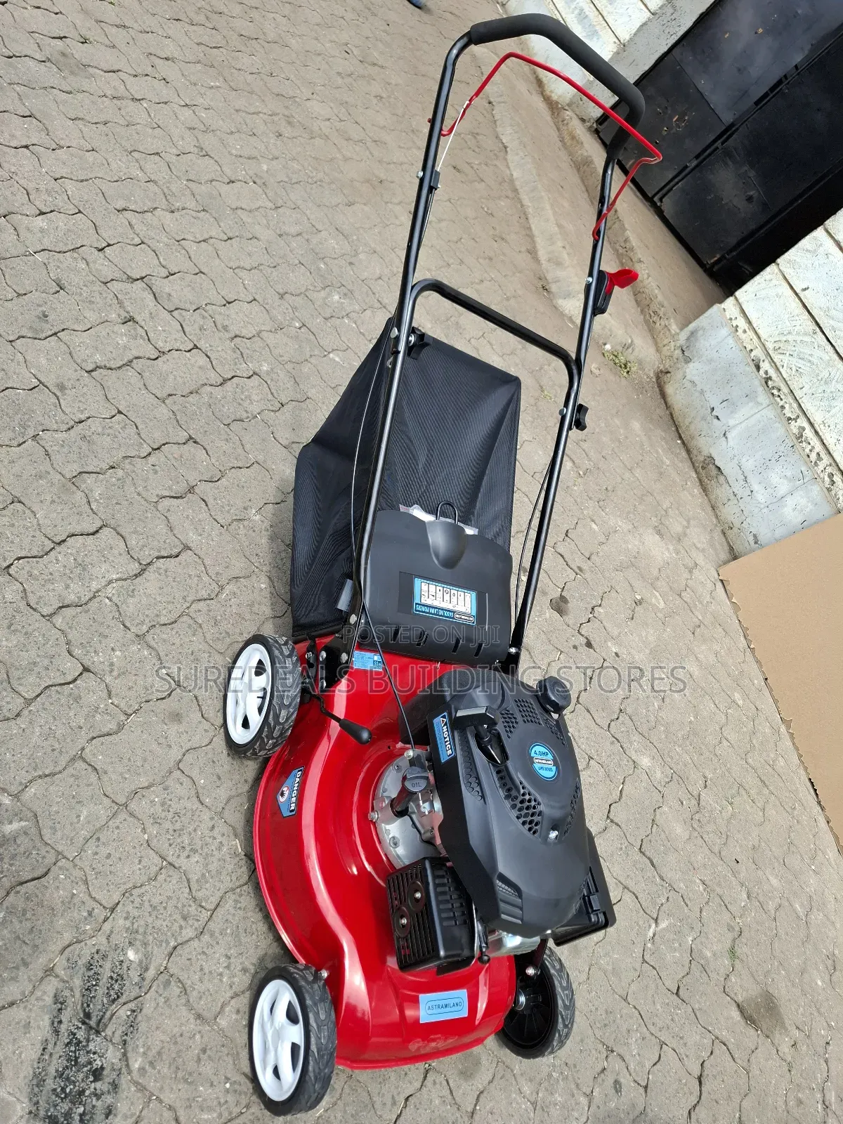 Self Propelled Gasolie Lawn Mower, 18 Inches