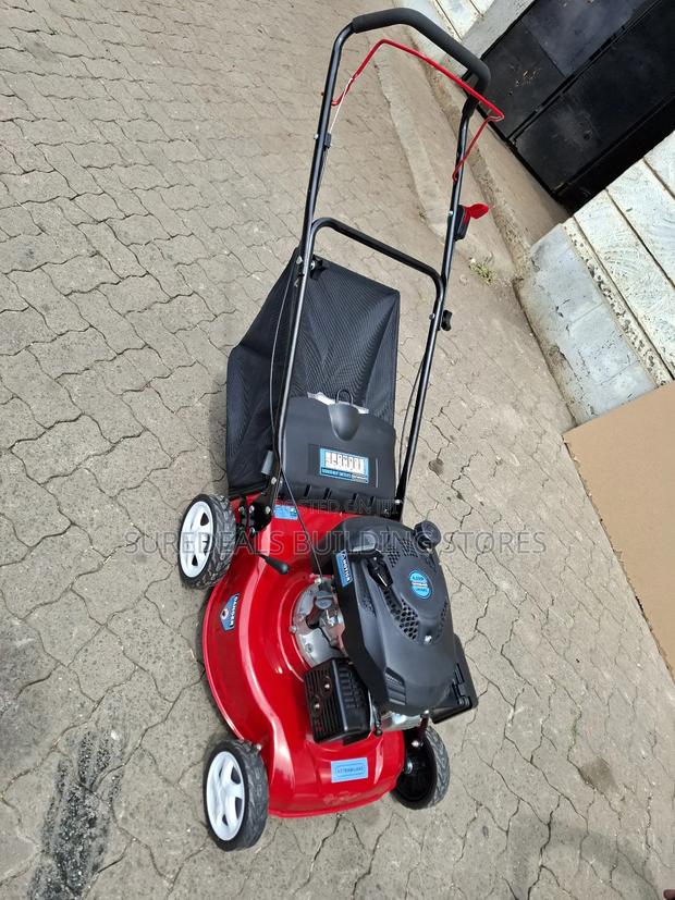 Self Propelled Gasolie Lawn Mower, 18 Inches - thumbnail 3