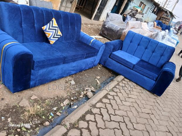 Blue Five 3,2 Available at Edge Furniture Shop