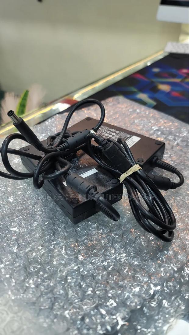 Dell Big Charger 180 Wats Original