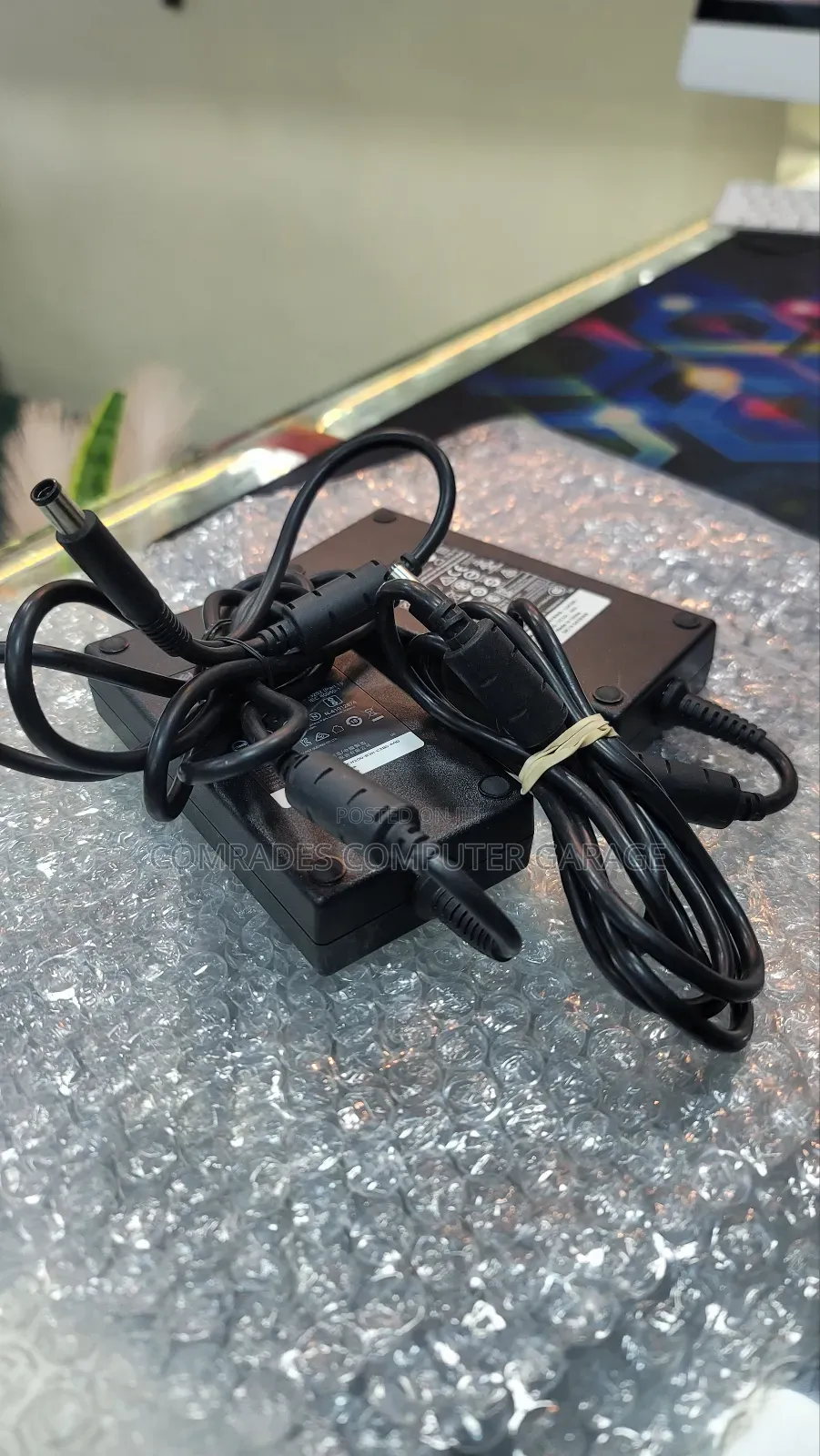 Dell Big Charger 180 Wats Original