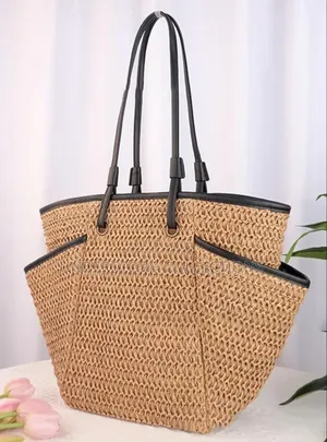 *Large Capacity Women's Straw Tote Bags