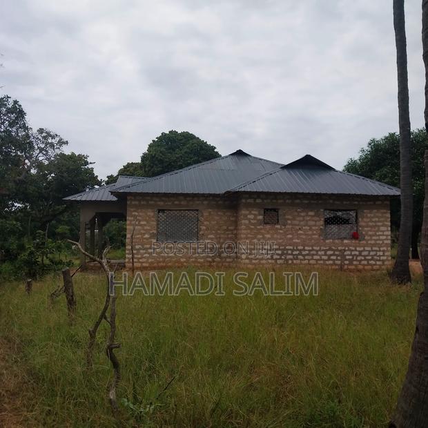 A 3 Bedroom House on 1⁄4 an Acre for Sale in Tiwi. - thumbnail 6