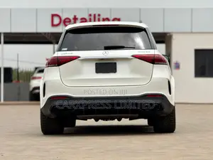 Mercedes-Benz GLE-Class 2019 White