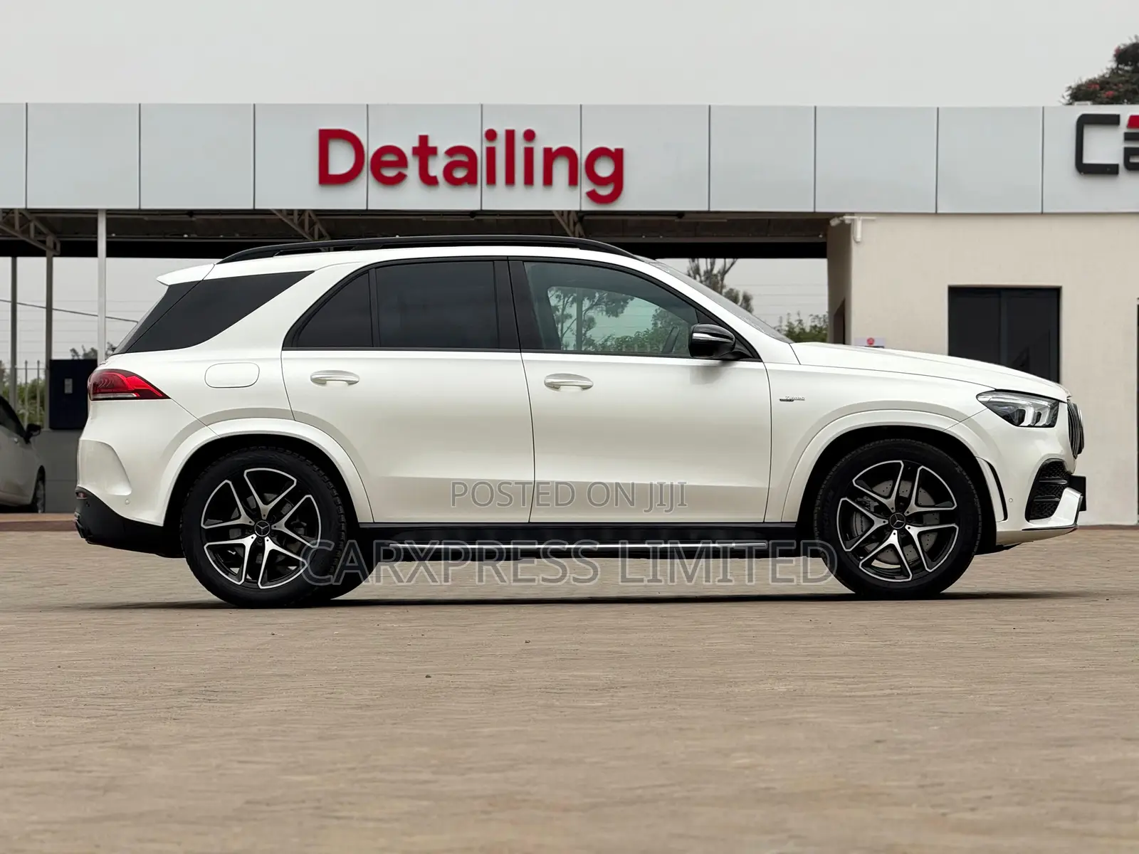 Mercedes-Benz GLE-Class 2019 White