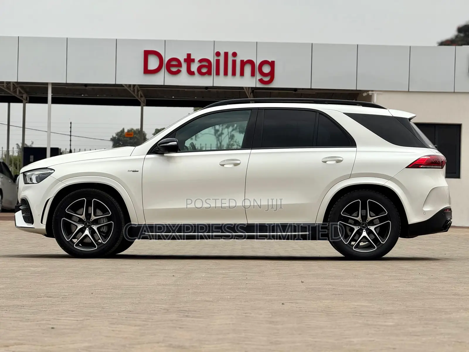 Mercedes-Benz GLE-Class 2019 White