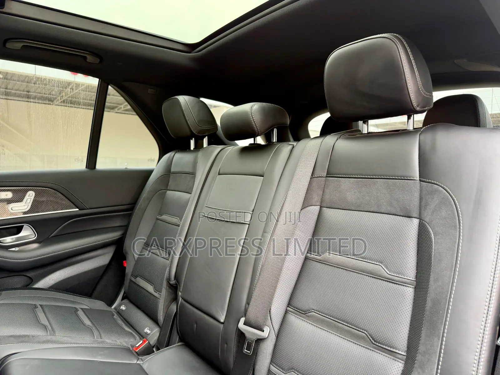 Mercedes-Benz GLE-Class 2019 White