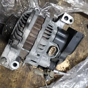 Alternator Mazda Bongo,Vannete L8