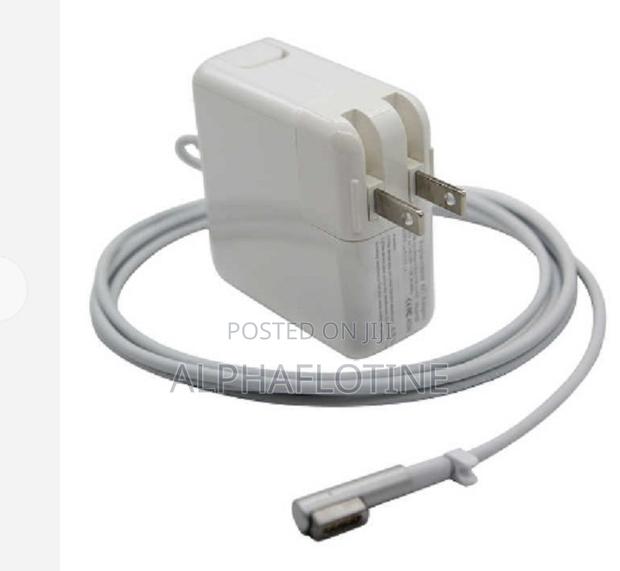 L-Tip Shape Laptop Adapter 45-Watts - main view