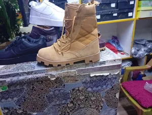 Siwar Army Combat Boots