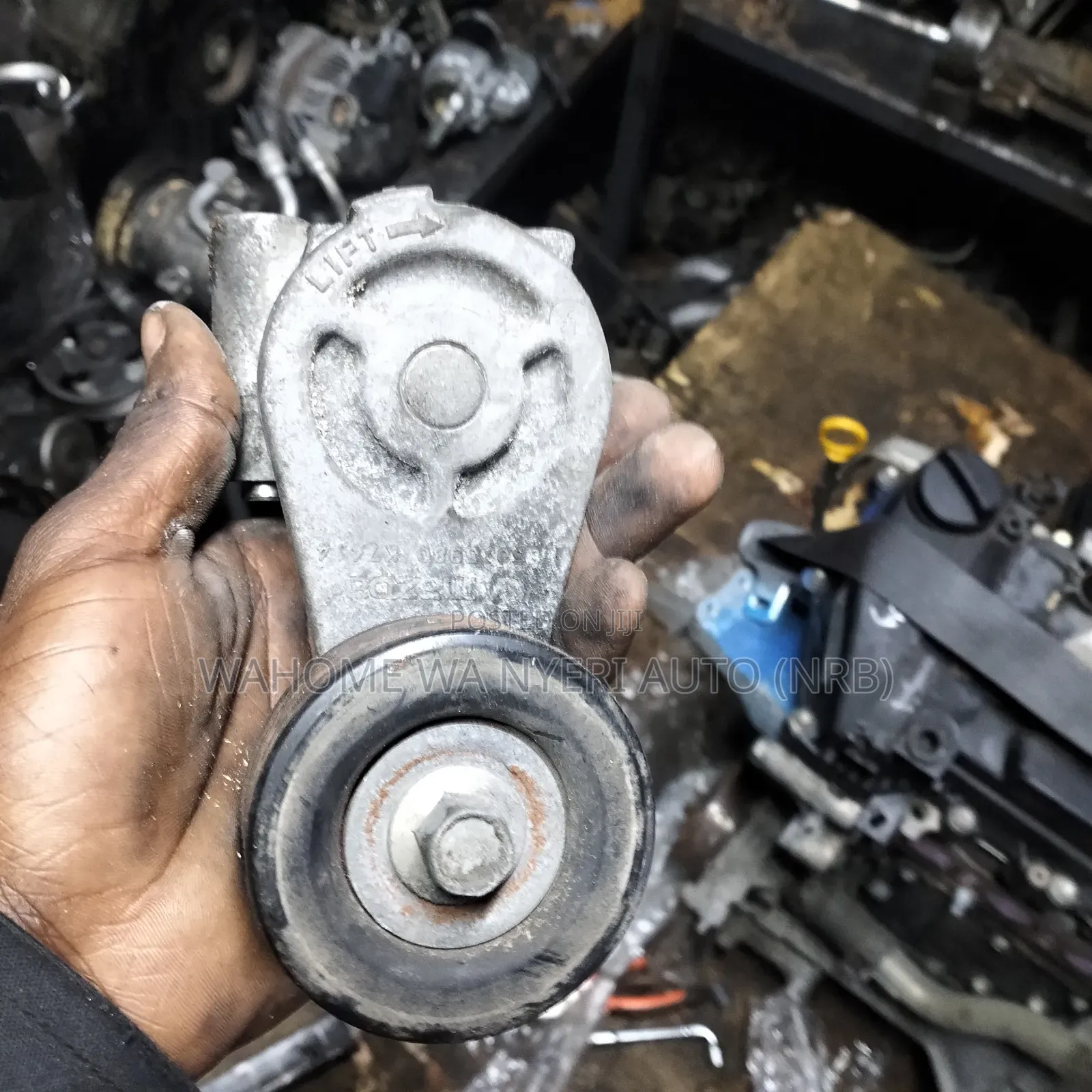 Timing Tensioner Mazda Bongo Vannete L8
