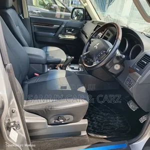 Mitsubishi Pajero Exceed 2018 Silver