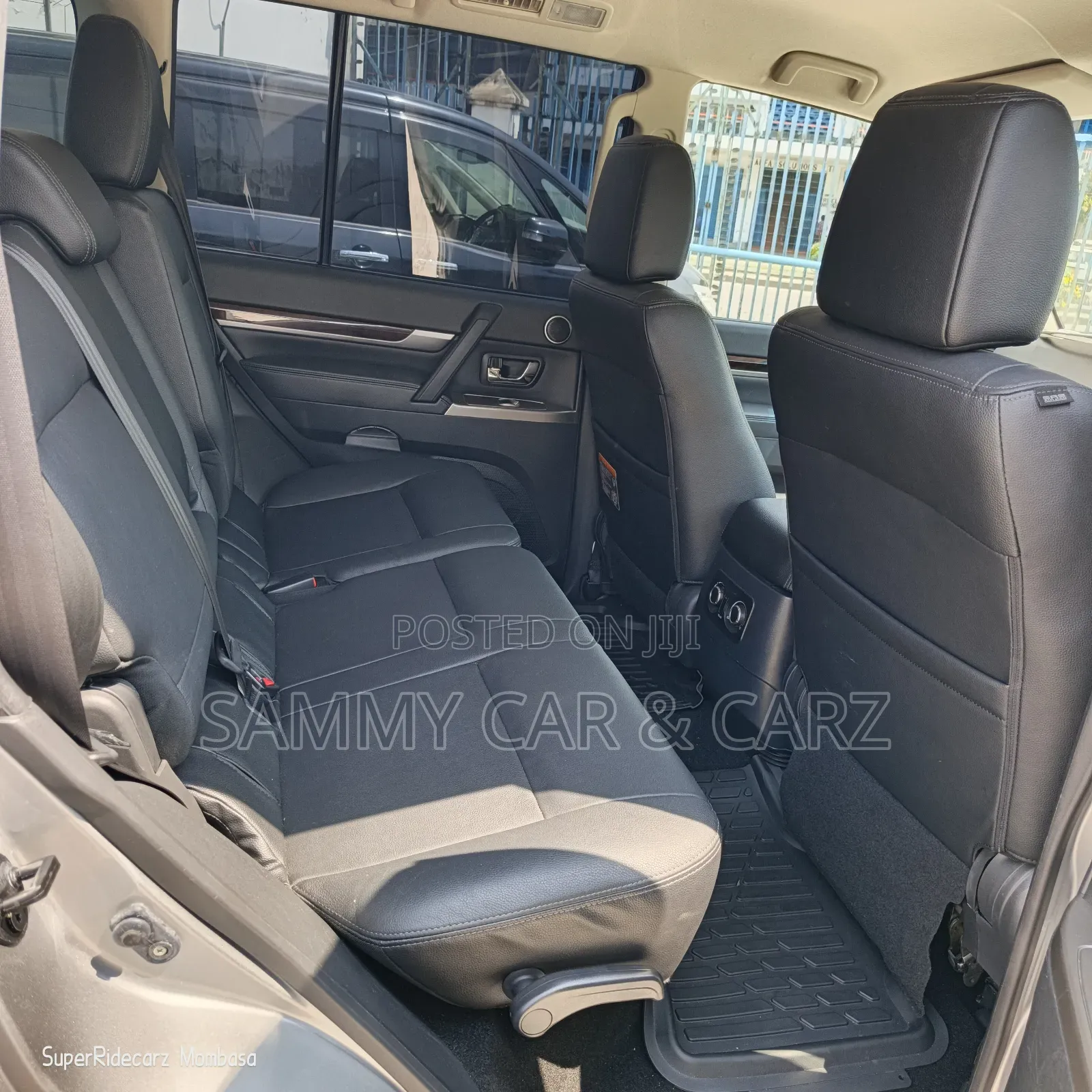 Mitsubishi Pajero Exceed 2018 Silver