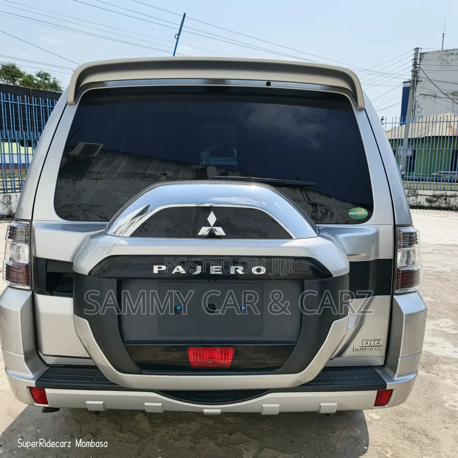 Mitsubishi Pajero Exceed 2018 Silver