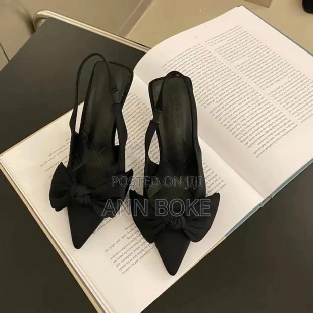 Classy Cutesy Heels in Stocjsizes Black and Brown Quality - thumbnail 4