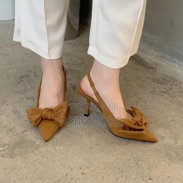 Classy Cutesy Heels in Stocjsizes Black and Brown Quality - thumbnail 5