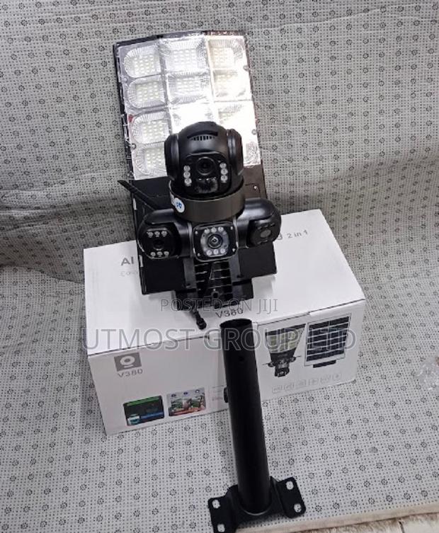 Best- V380 Pro Solar Street Light PTZ Flood Light 4g Camera
