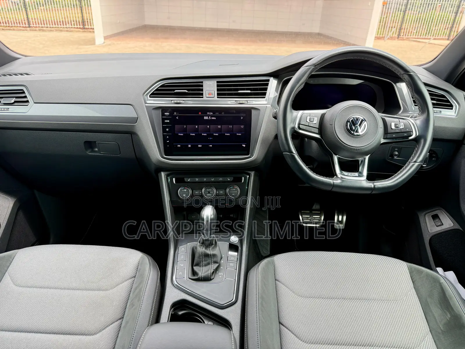Volkswagen Tiguan 2018 Black