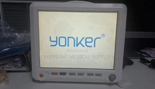 Patient Monitor With Printer - main view