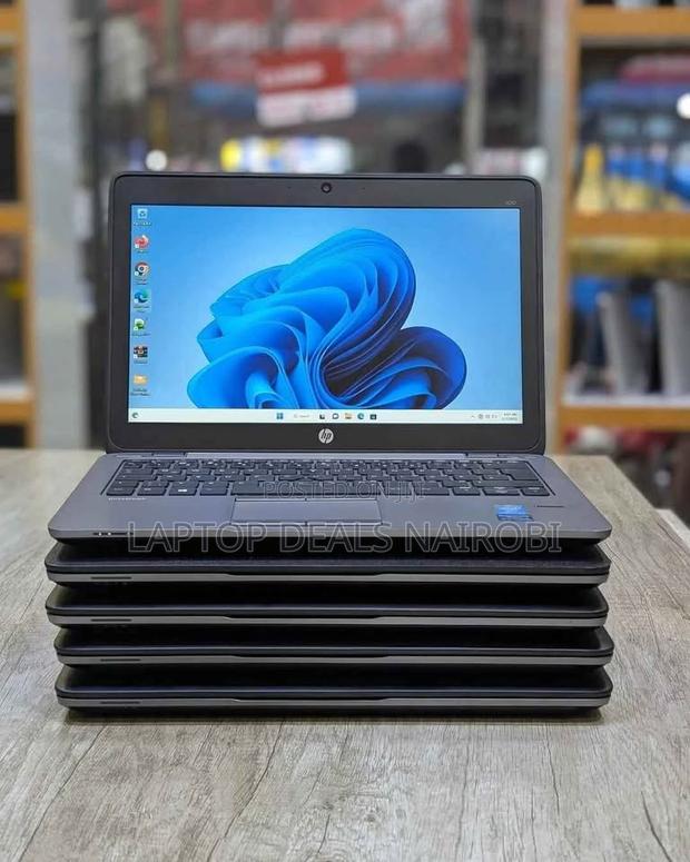 Laptop HP EliteBook 820 G1 8GB Intel Core i5 HDD 500GB - thumbnail 2