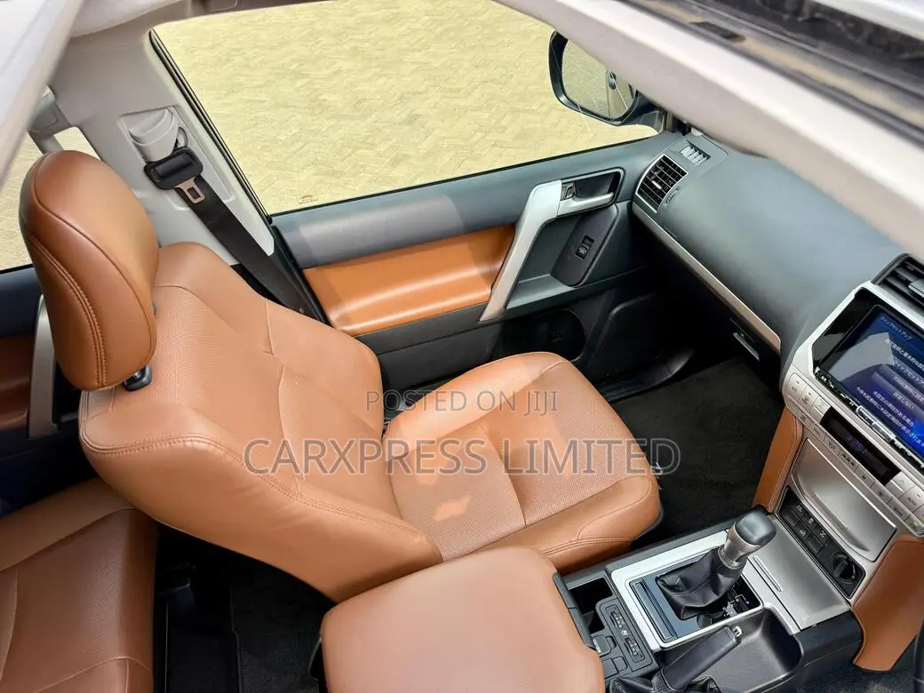 Toyota Land Cruiser Prado 2021 Black