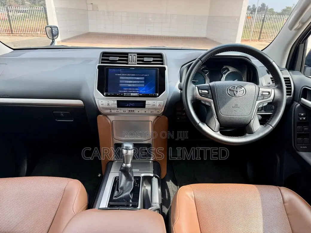 Toyota Land Cruiser Prado 2021 Black