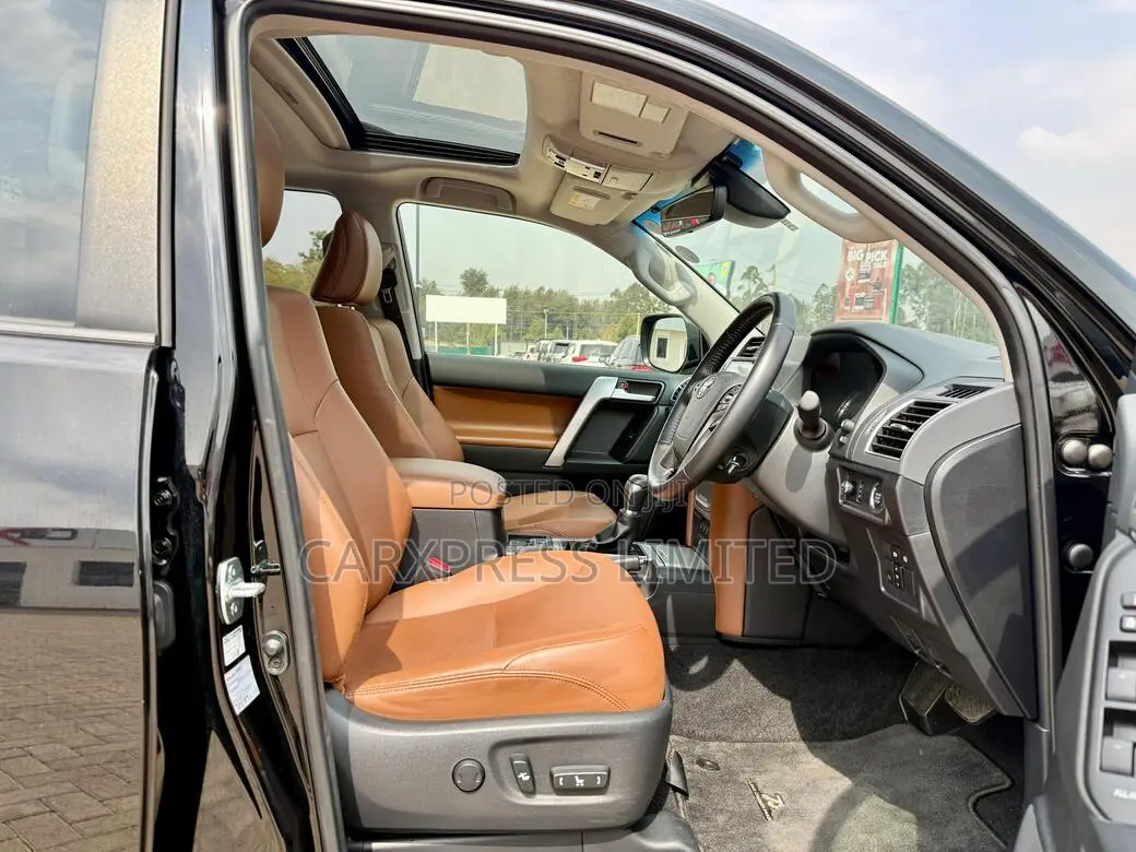 Toyota Land Cruiser Prado 2021 Black
