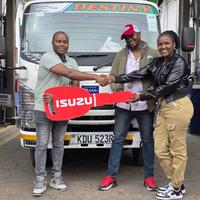 Maina Isuzu logo