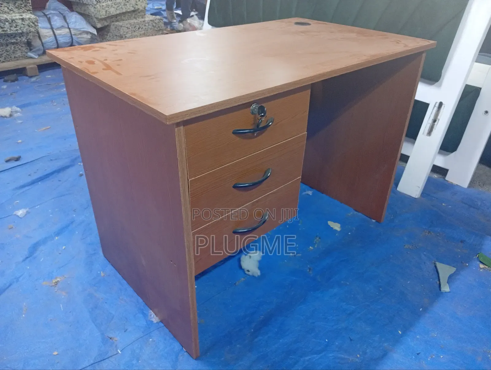 0.9 Metre Brown Office Desk