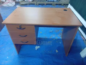 0.9 Metre Brown Office Desk