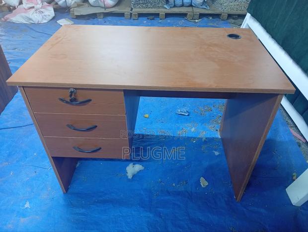 0.9 Metre Brown Office Desk - thumbnail 4