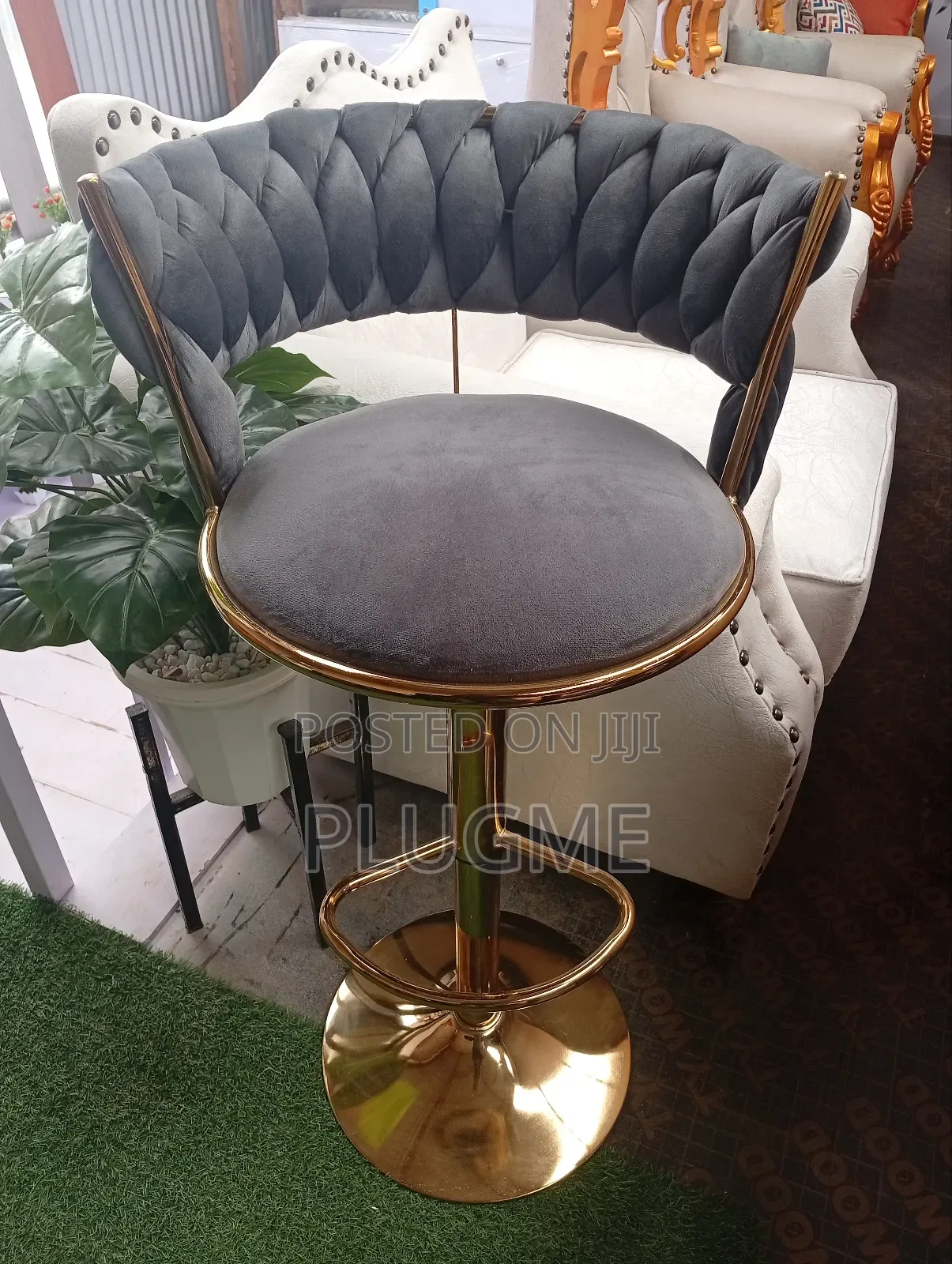 Countertop Stool/ Bar Stool