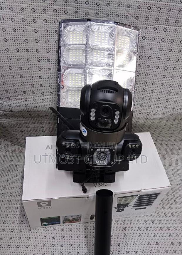 4g Solar Street Light With CCTV -Powered Light and Camera - main view