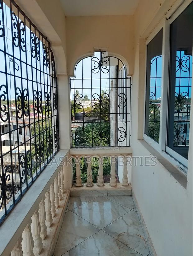 1bdrm Apartment in Nyali Cinemax for rent