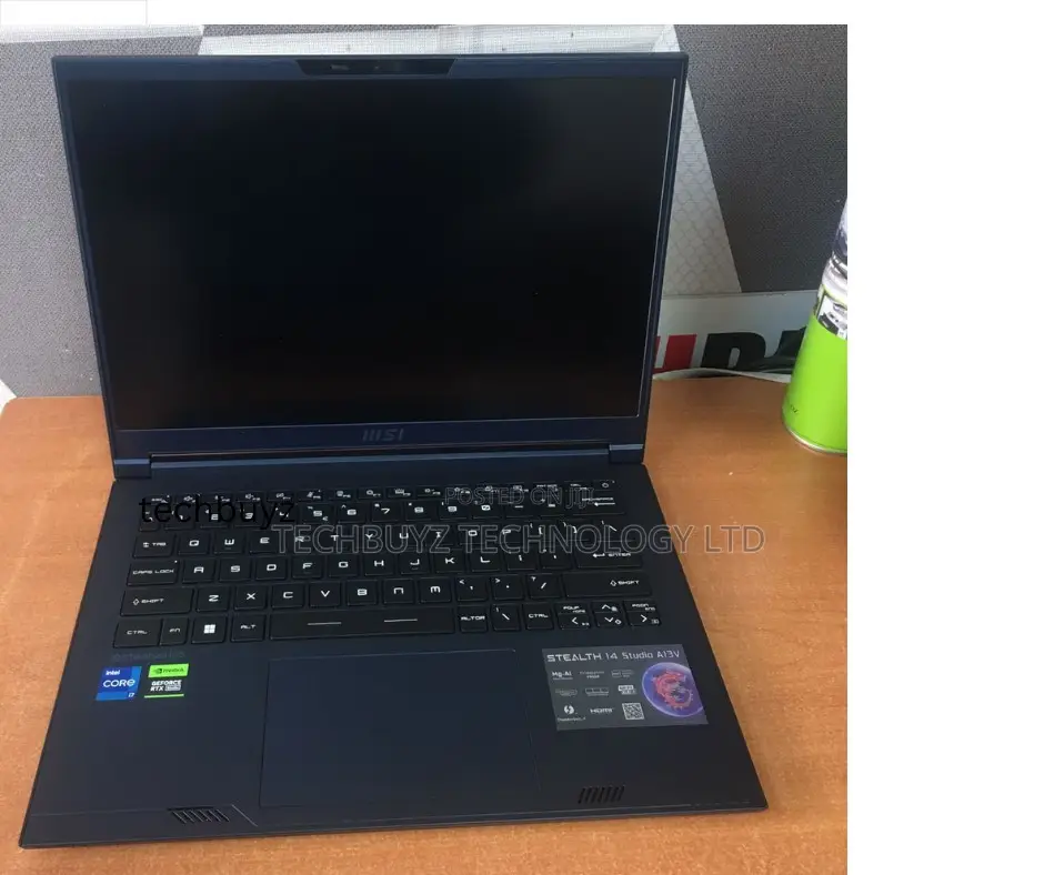 New Laptop MSI Stealth 14 Studio A13VF 16GB Intel Core i7 SSD 1T