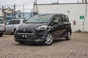 Toyota Sienta 1.5 Hybrid FWD 2018 Black