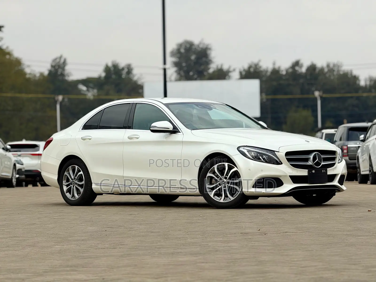 Mercedes-Benz C200 2018 White