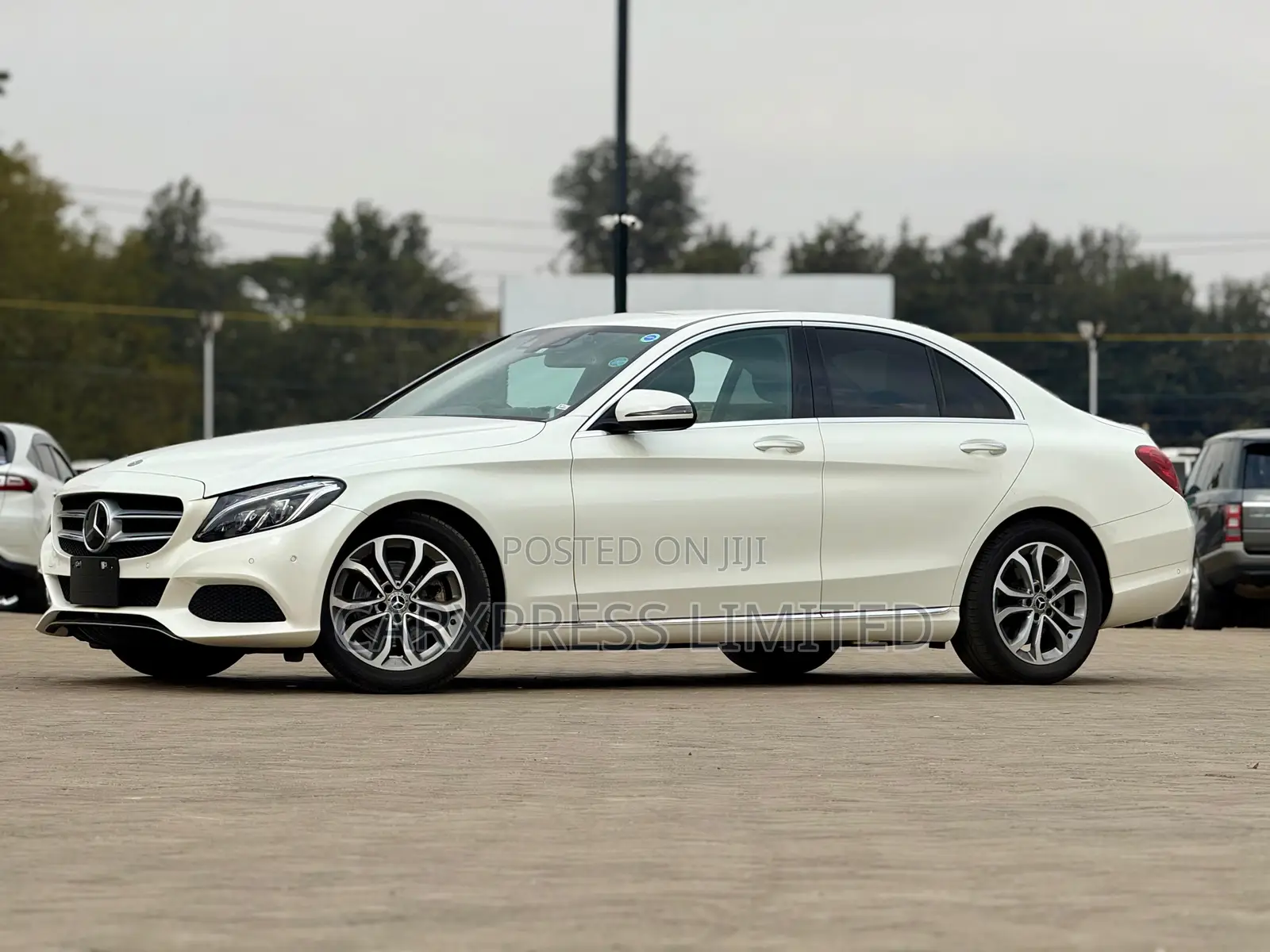 Mercedes-Benz C200 2018 White