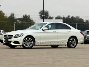 Mercedes-Benz C200 2018 White