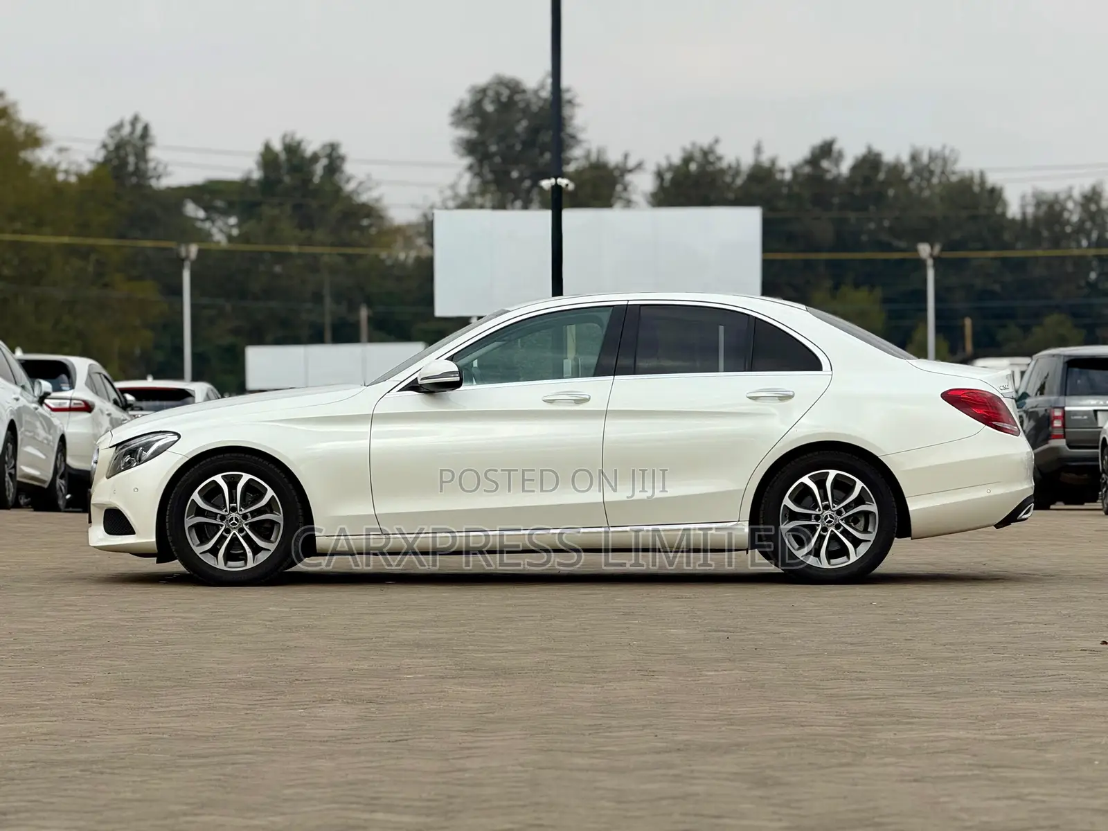 Mercedes-Benz C200 2018 White