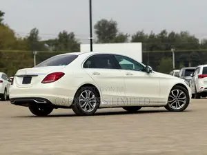 Mercedes-Benz C200 2018 White