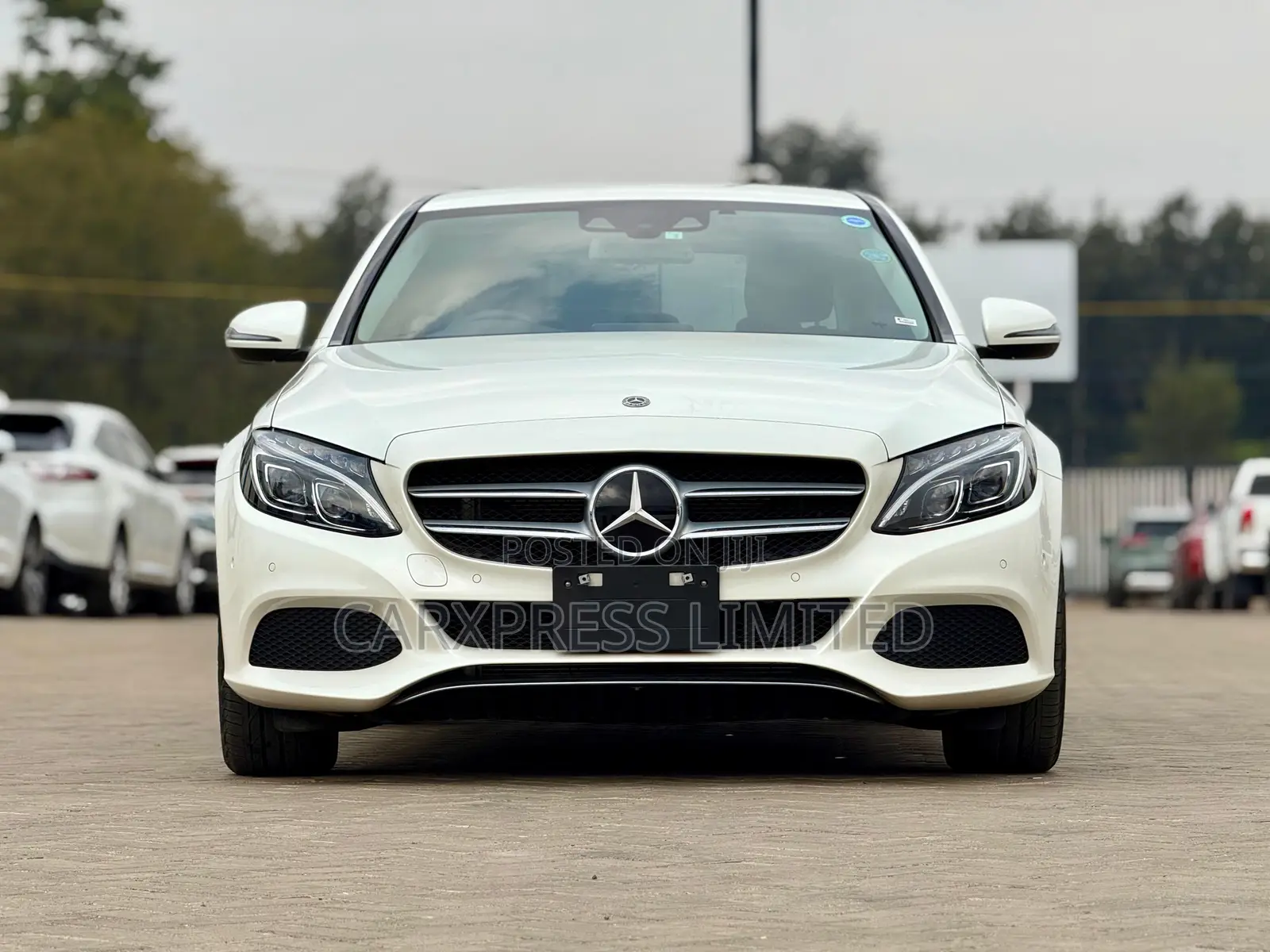 Mercedes-Benz C200 2018 White