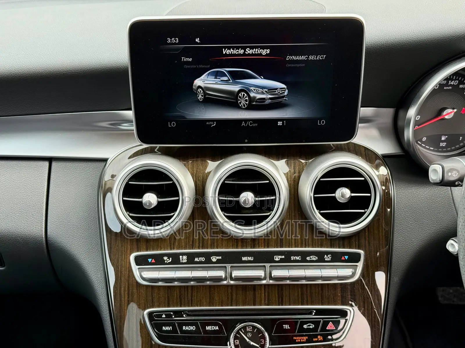 Mercedes-Benz C200 2018 White