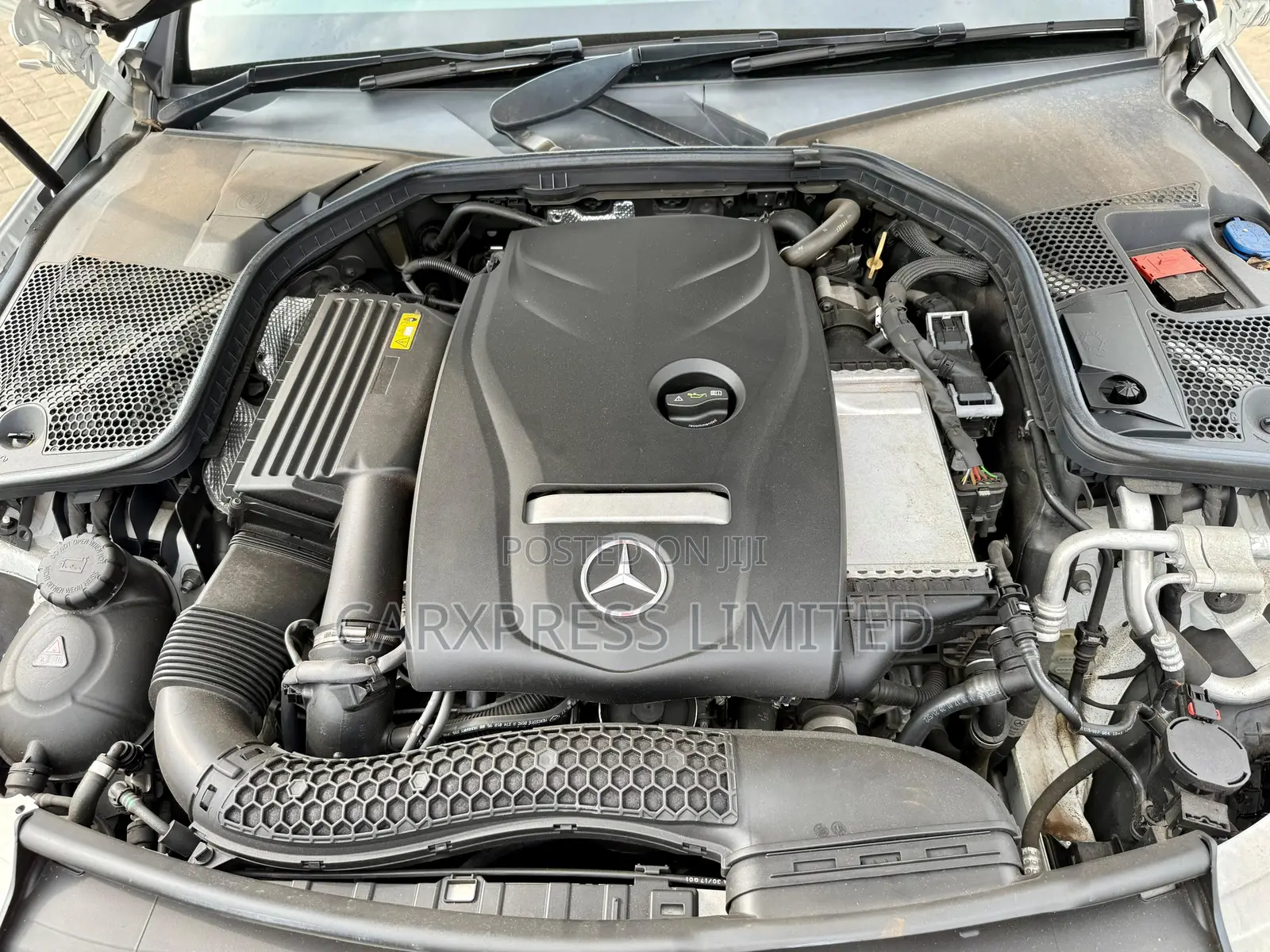 Mercedes-Benz C200 2018 White