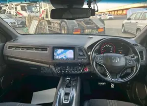 Honda Vezel 1.5 Hybrid 4WD 2018 Black