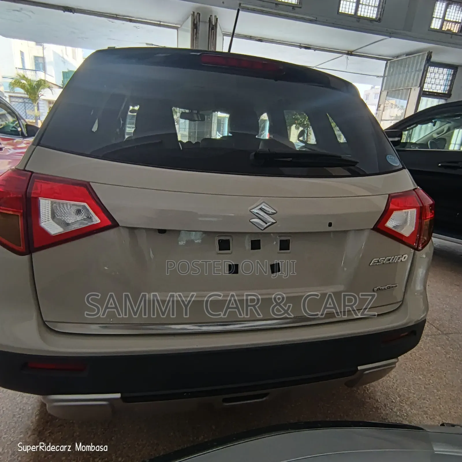 Suzuki Escudo 2018 Burgundy