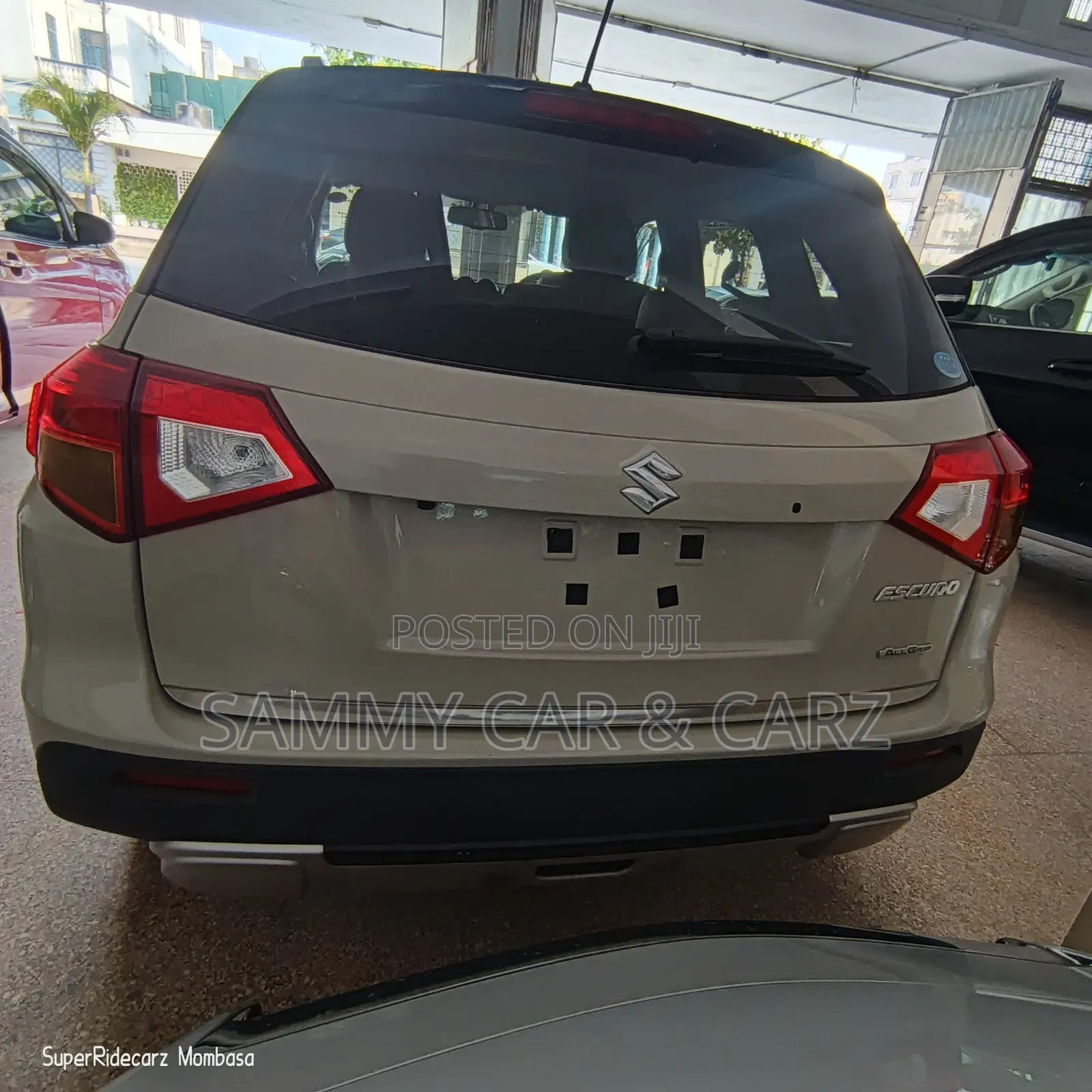 Suzuki Escudo 2018 Burgundy